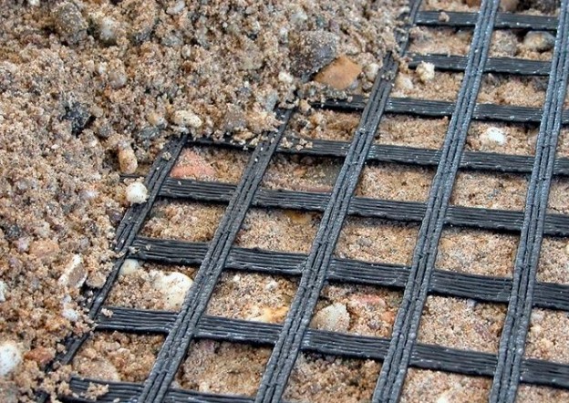 DKM Polyester Geogrid For Soil Stabilization